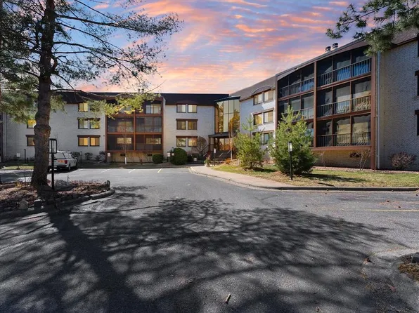 4710 58th Ave N APT 219, Crystal, MN 55429