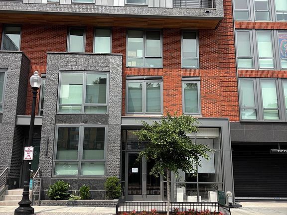 2nd image of 1211 Van St SE APT 310