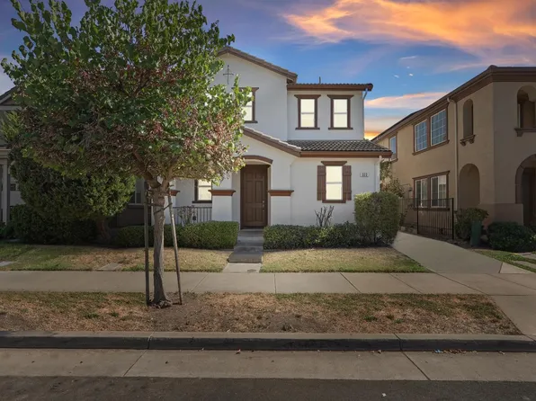 322 Crescent Moon Dr, Lathrop, CA 95330