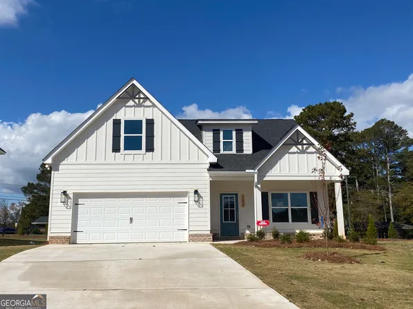 102 Cedarcrest Dr, Carrollton, GA 30117