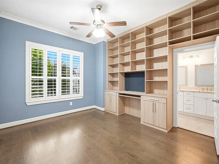 4208 Koehler St #B — Photo 25