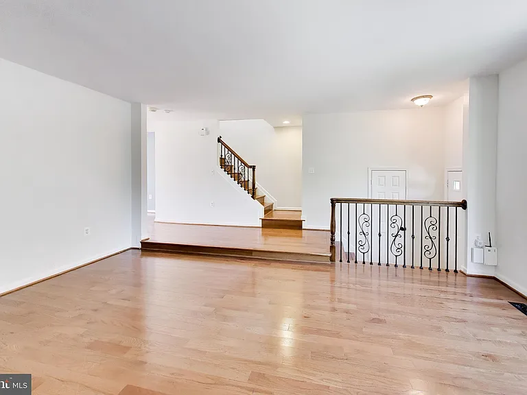 4 Earth Star Ct — Photo 5