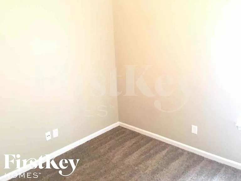 865 Abbey Grove Ln — Photo 15