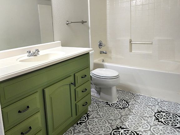 5th image of 3846 Canyon Ranch Rd Unit 104