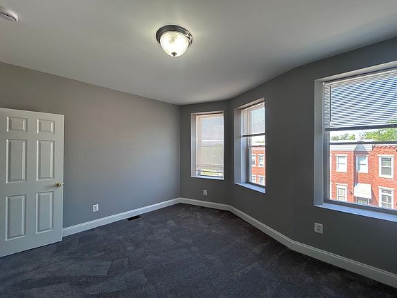 3rd image of 305 N Calhoun St