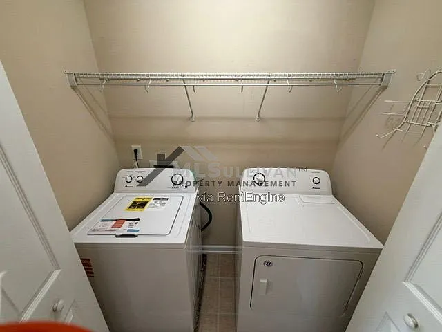100 Stratford Lakes Dr #221 — Photo 10