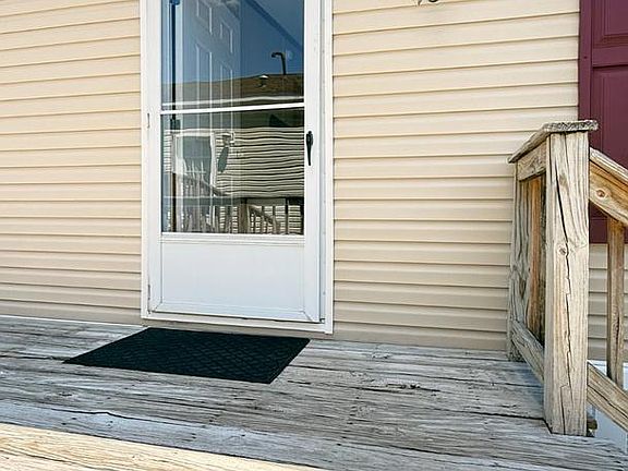 3rd image of 43 Trudy Cir