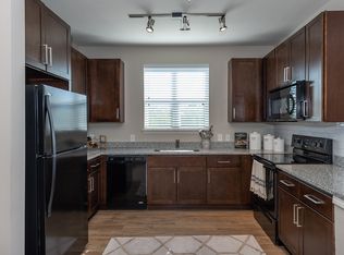 8100 Palisades Cir #4-4305, Manassas, VA 20111