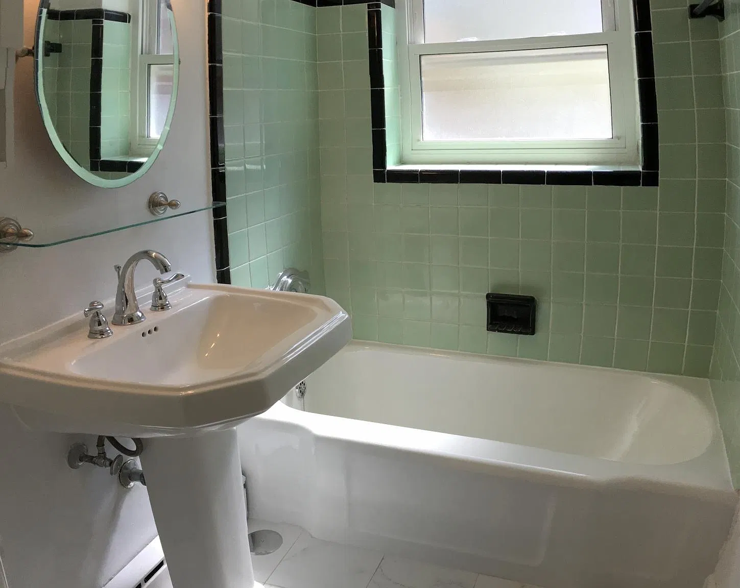 2 bed, 900 sqft, $1,995 — Photo 3