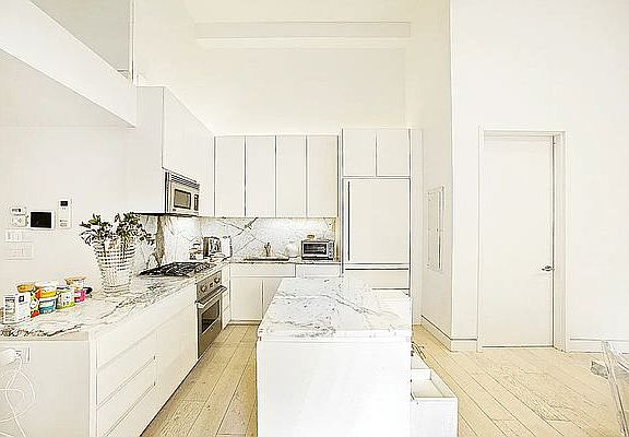 3rd image of 350 E 81st St #5