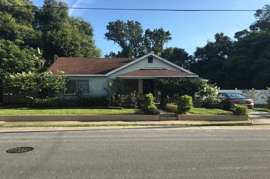 1st image of 3504 E 27th Ave