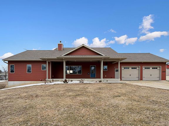 4th image of 1009 Bremer Rd