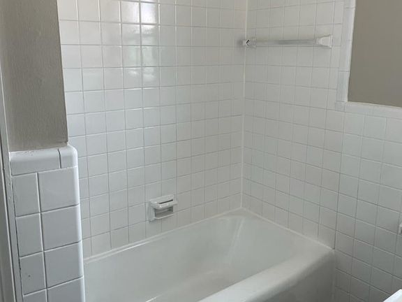 4th image of 1229 W Ocean View Ave #A