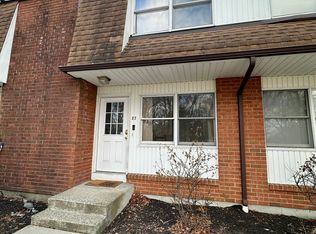 35 Russell St APT 27, Griswold, CT 06351