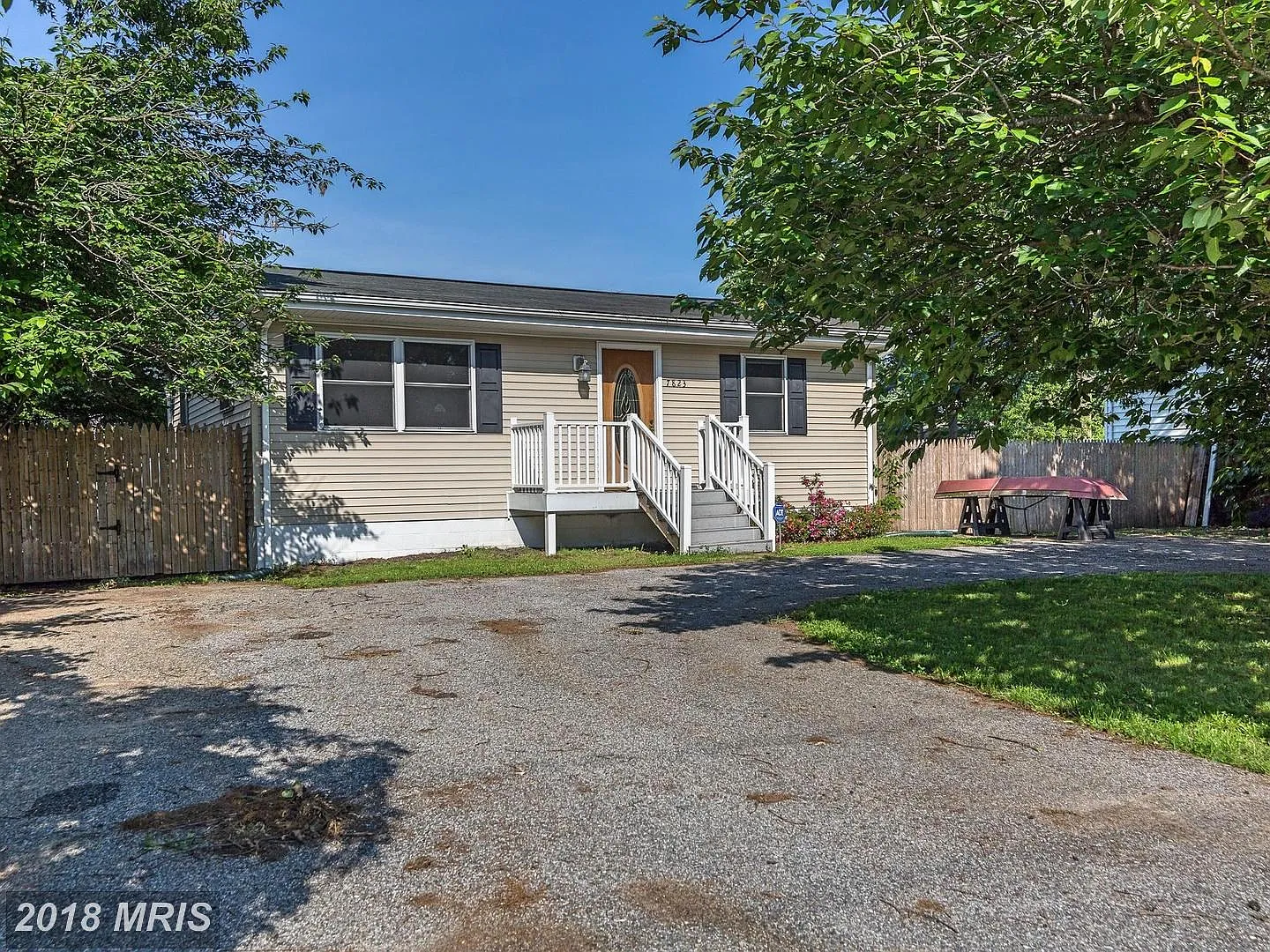 7823 Catherine Ave photo 1