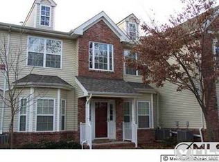 197 Pinelli Dr, Piscataway, NJ 08854