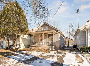106 Burgar St, Welland, ON L3B 2S8