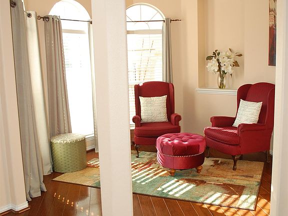 5th image of 500 Hideaway Ct