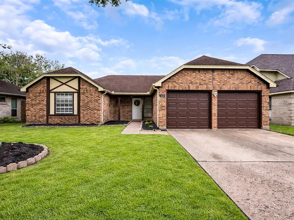 3816 Cottonwood Dr, La Porte, TX 77571