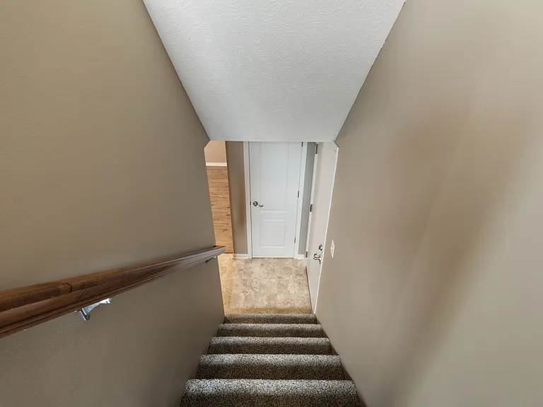 6107 S 190th Ter — Photo 36
