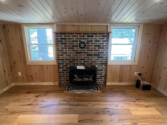 3rd image of 56 Forest Ave