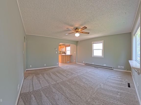3rd image of 816 N 15th St