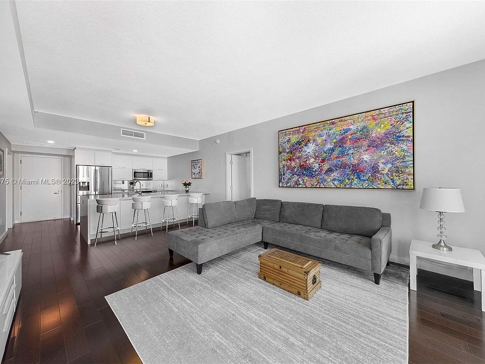 1st image of 1900 N Bayshore Dr APT 2714