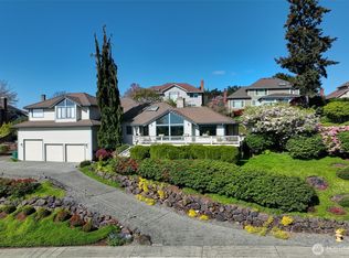 8211 128th Ave SE, Newcastle, WA 98056