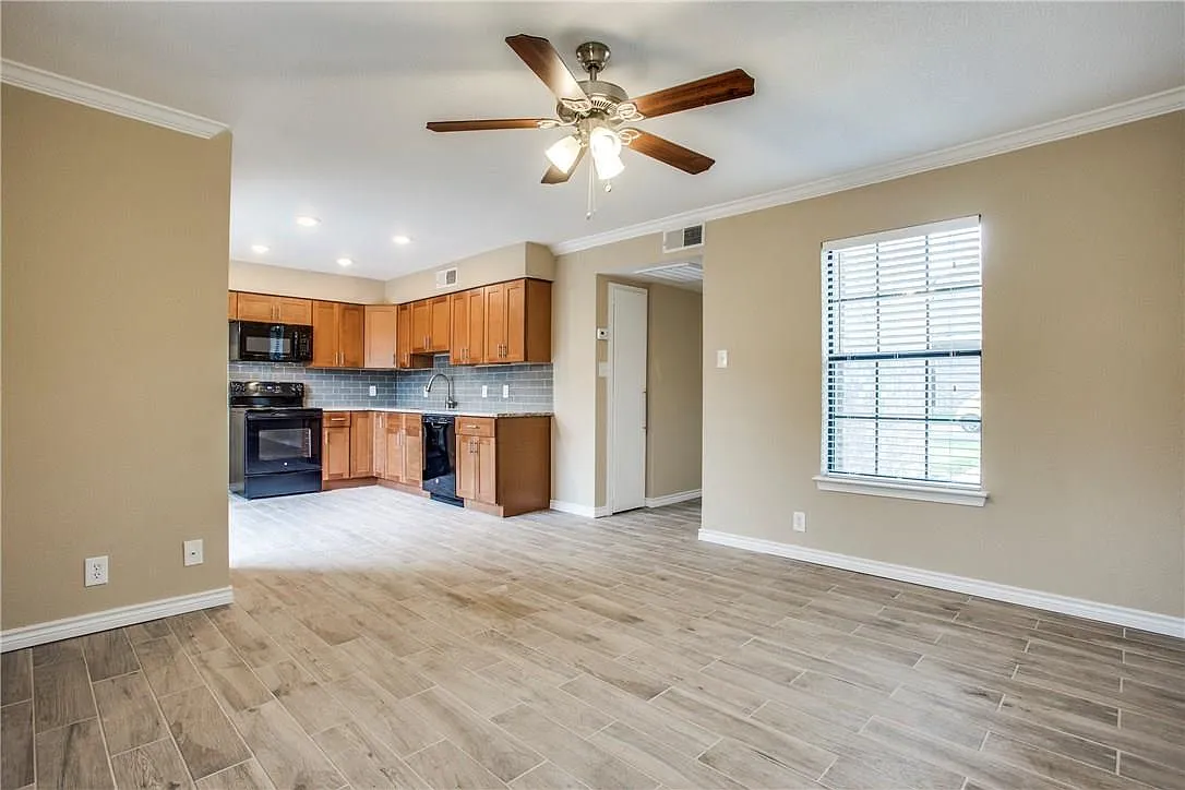 4748 Old Bent Tree Lane Apt 401 - 401 — Photo 3
