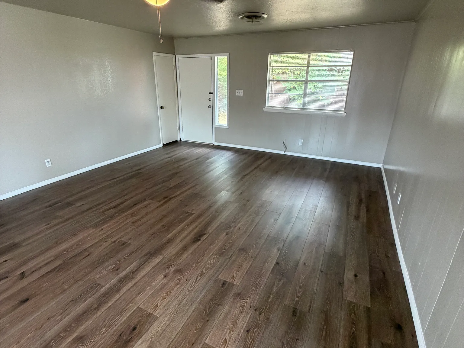 2 bed, 1126 sqft, $1,400 — Photo 3
