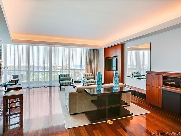 4th image of 10295 Collins Ave #1612/13