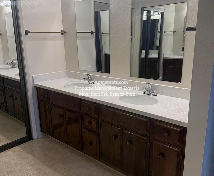 9130 Cornwall Dr — Photo 14