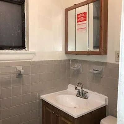 Rented by Voro New York | media 8