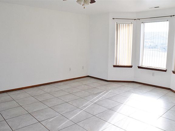 3rd image of 2411 E Kalispell Ct