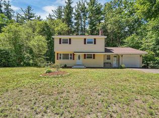 3 Stoneybrook Rd, Nashua, NH 03063