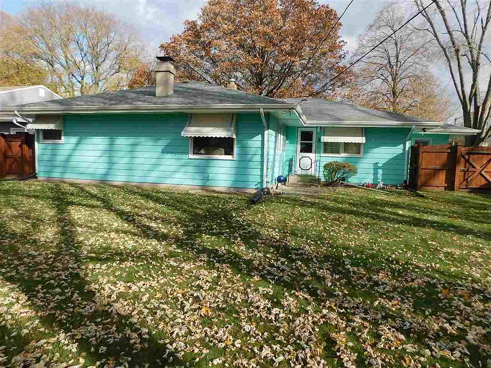 2nd image of 1915 Apple Tree Ln