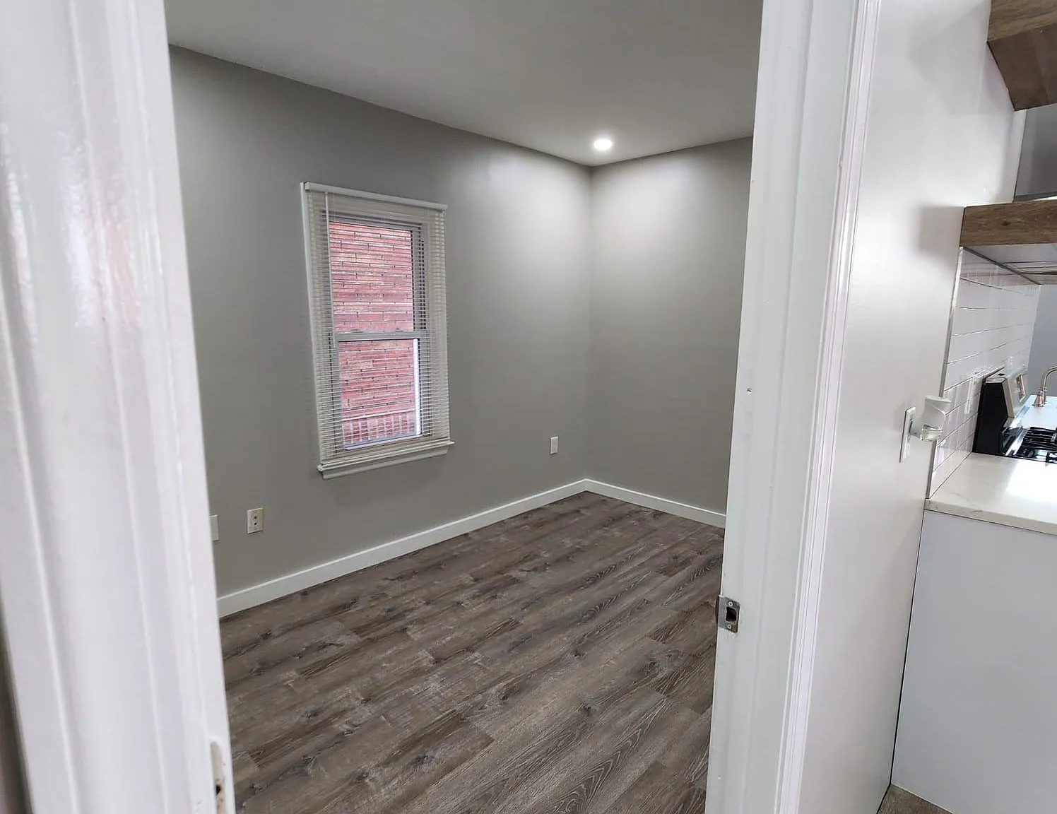 5 bed, $3,000 — Photo 4