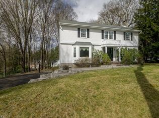 7 Main St, Randolph, NJ 07869