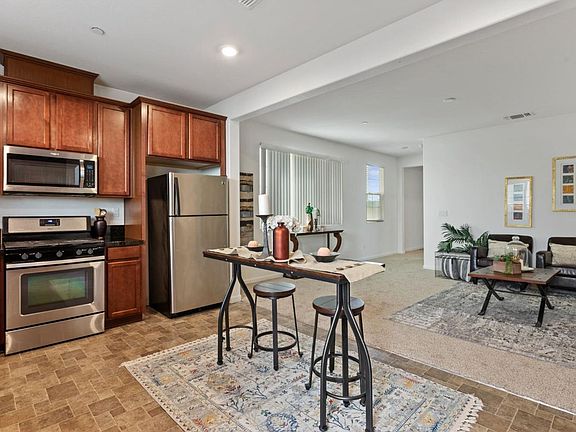 4th image of 2537 Lacey Ann Ave