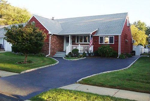 2nd image of 20 Leeds Ln