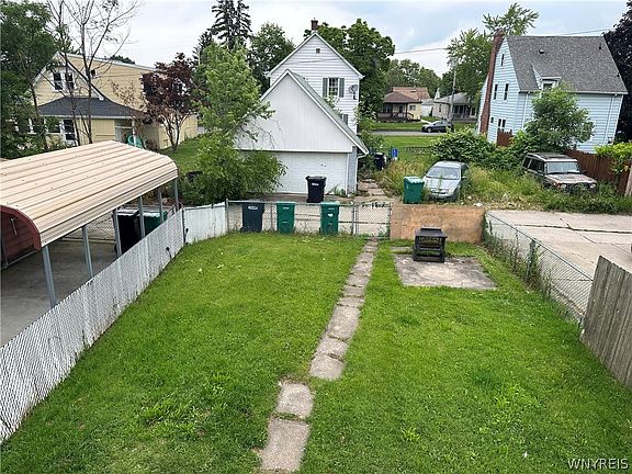 3rd image of 3040 Monroe Ave