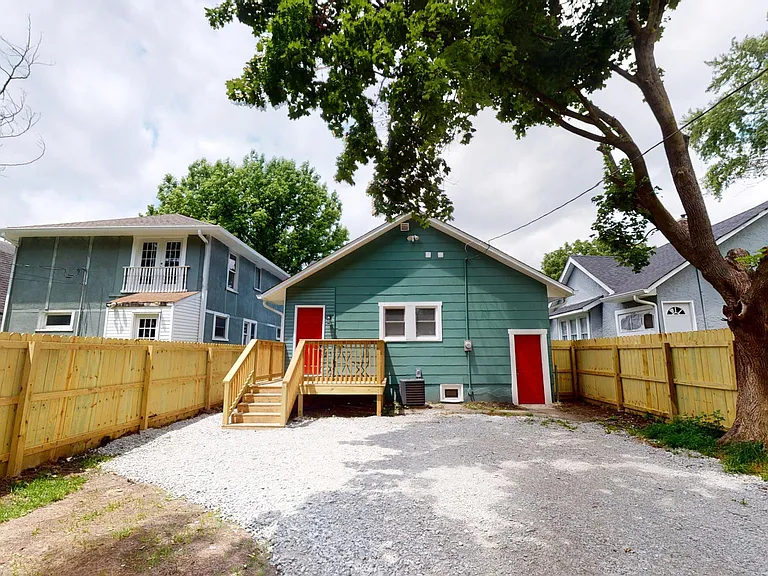 917 N Parker Ave — Photo 13