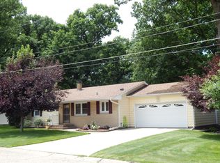 2633 4th Street Ct, East Moline, IL 61244