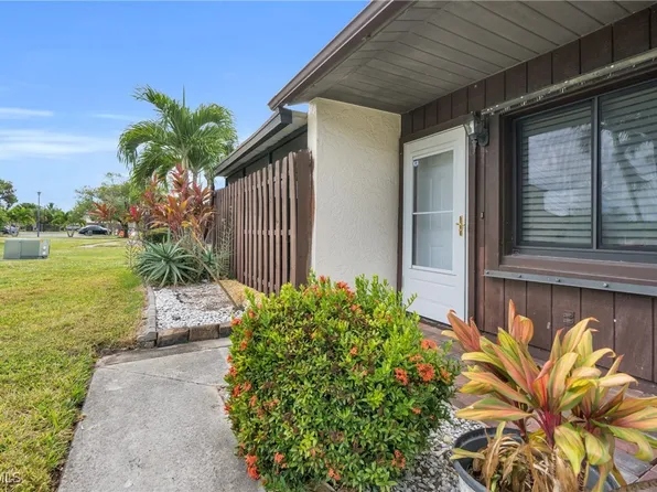 12939 Cherrydale Ct, Fort Myers, FL 33919