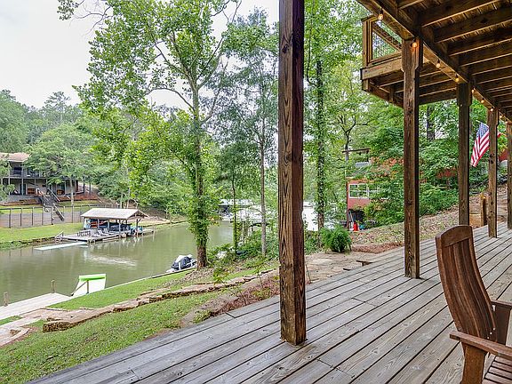5th image of 245 Redbud Ln