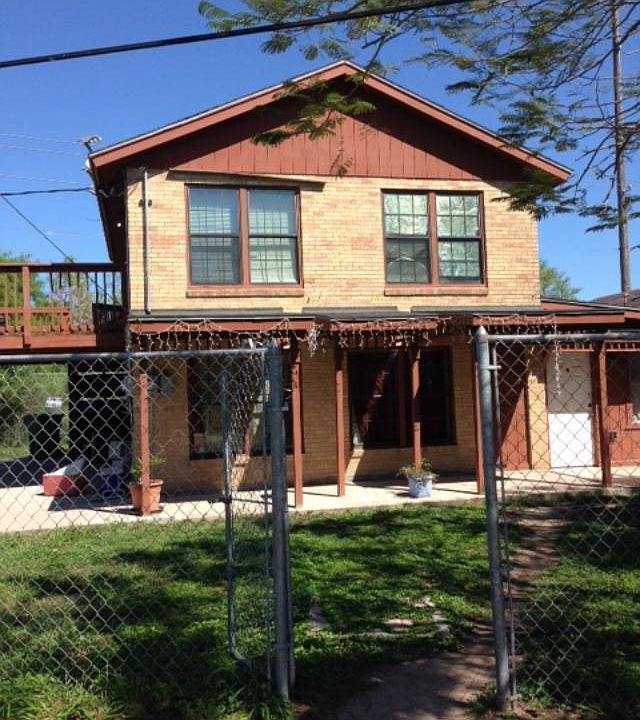 1st image of 288 W Park Dr