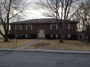2705 NW 6th St, Blue Springs, MO 64014