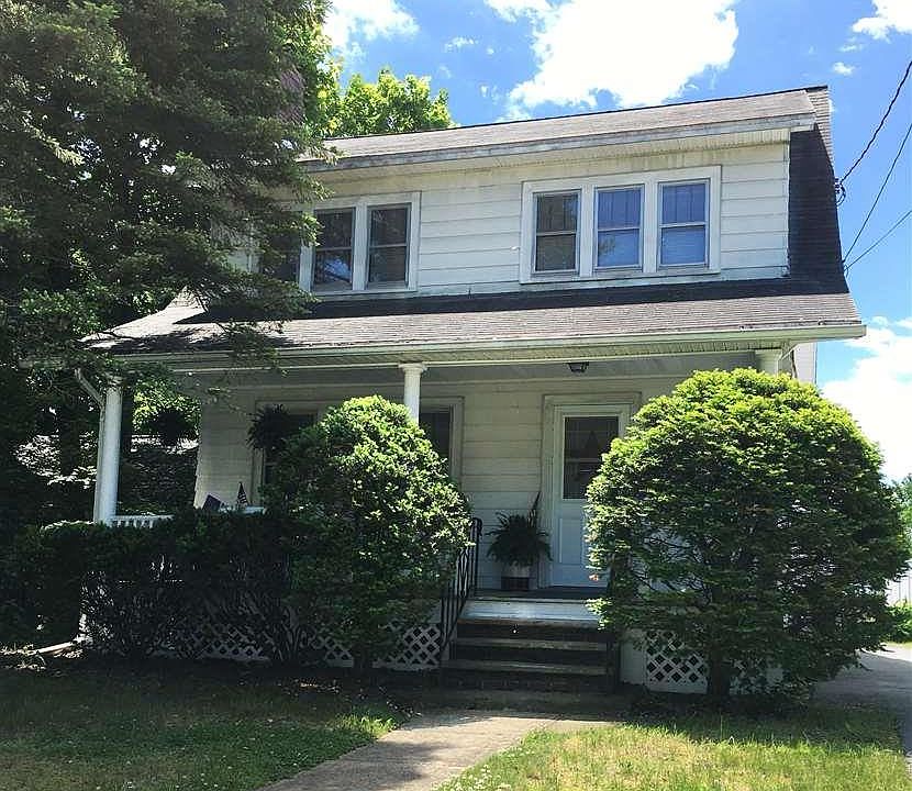 1st image of 350 Marshland Ct