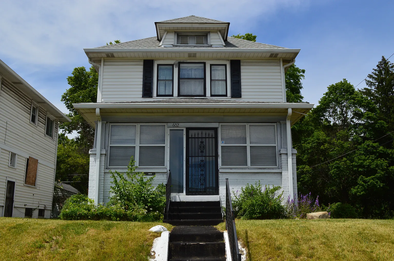 602 Congress Ave photo 1
