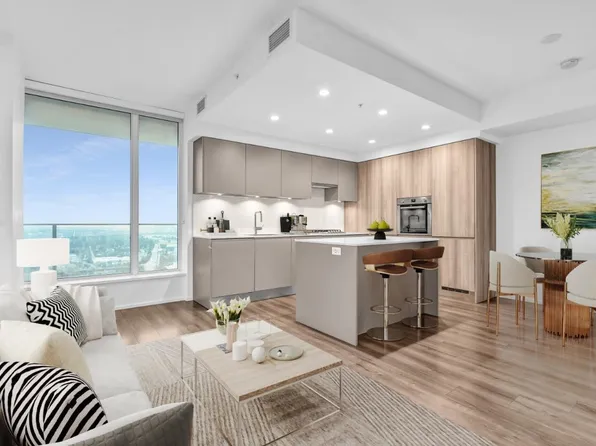 3809 Evergreen Pl #4407, Burnaby, BC V3J 0M1